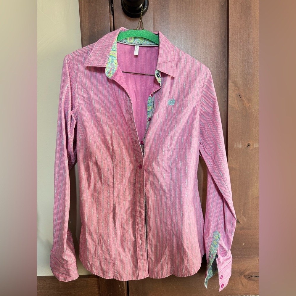 Women’s Cinch Button Down - image 1